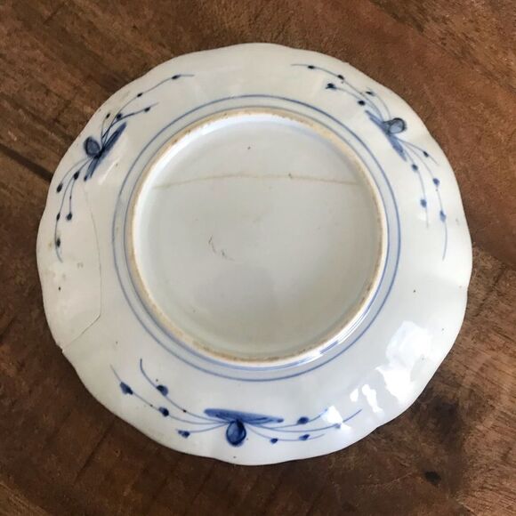 Antique hand painted IMARI scalloped plate damaged - Picture 3 of 6
